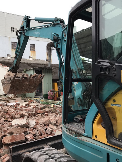 台中市新社區房屋拆除